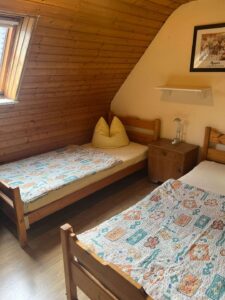 big_220Betten20Schlafzimmer20oben