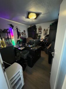 big_Buro-1